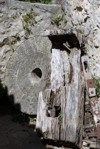 Mühlstein Alte Mühle Nationalpark Krka Kroatien